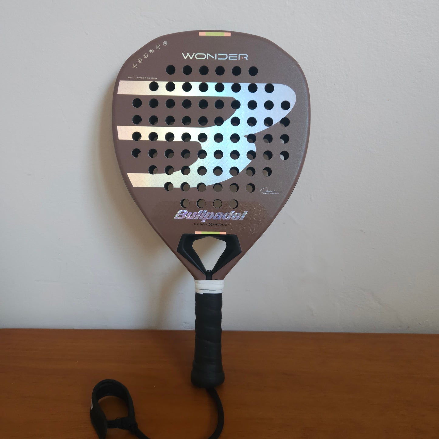 BULLPADEL WONDER 2026 CLAUDIA FERNANDEZ (Used Ex-Demo)
